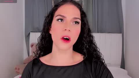 Vnecis Marn online show from 5, 10, 2025