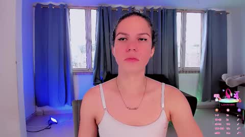 Snapshot of gatitavenecis1 chatting on 30, 3, 2026 Vnecis Marn online show from 30, 3, 2026