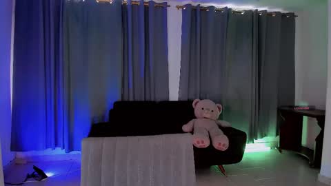 Snapshot of gatitavenecis1 chatting on 22, 4, 2026 Vnecis Marn online show from 22, 4, 2026