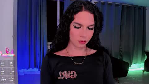 Snapshot of gatitavenecis1 chatting on 21, 5, 2026 Vnecis Marn online show from 21, 5, 2026