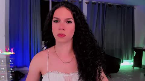 Snapshot of gatitavenecis1 chatting on 23, 5, 2026 Vnecis Marn online show from 23, 5, 2026