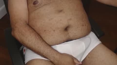 Snapshot of gato27cam chatting on 19, 5, 2026 Marco online show from 19, 5, 2026