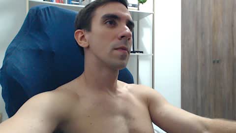 Snapshot of gatosarado23 chatting on 4, 1, 2025 gatosarado23 online show from 4, 1, 2025