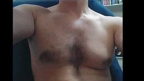 Snapshot of gatosarado23 chatting on 1, 7, 2026 gatosarado23 online show from 1, 7, 2026