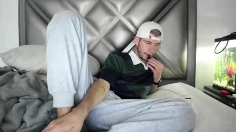 Snapshot of gayndepressed chatting on 29, 10, 2025 Trace online show from 29, 10, 2025