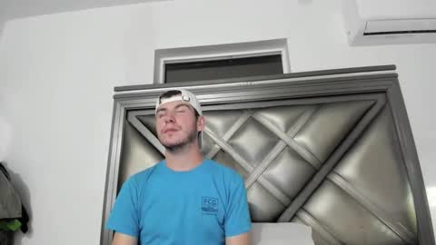 Snapshot of gayndepressed chatting on 22, 11, 2025 Trace online show from 22, 11, 2025