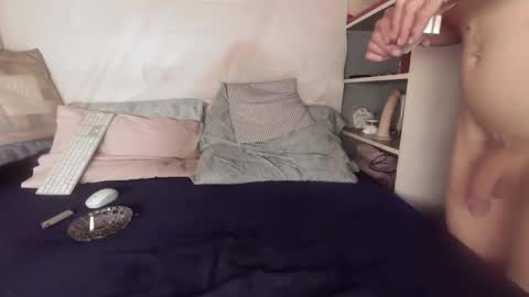 gayrobbin online show from 23, 9, 2025