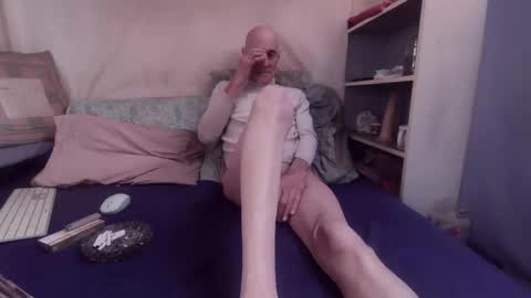 gayrobbin online show from 10, 2, 2026