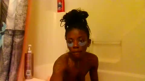 Snapshot of gbabii13 chatting on 27, 11, 2025 gbabii13 online show from 27, 11, 2025