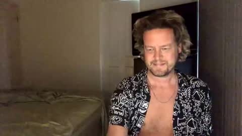 Snapshot of gcsurfer81 chatting on 20, 12, 2024 gcsurfer81 online show from 20, 12, 2024