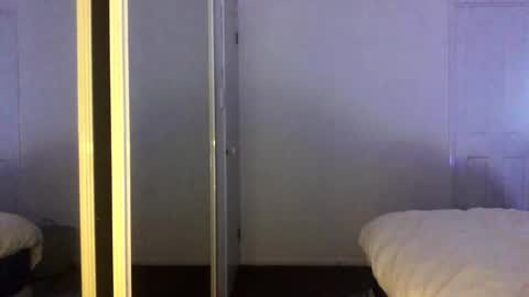 Snapshot of gcsurfer81 chatting on 12, 10, 2025 gcsurfer81 online show from 12, 10, 2025