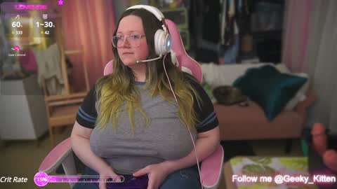 Snapshot of geeky_kitten chatting on 14, 1, 2025 Geeky Kitten Leina - online show from 14, 1, 2025