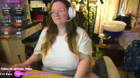 Snapshot of geeky_kitten chatting on 11, 9, 2025 Geeky Kitten Leina - online show from 11, 9, 2025