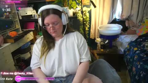 Snapshot of geeky_kitten chatting on 14, 9, 2025 Geeky Kitten Leina -  online show from 14, 9, 2025