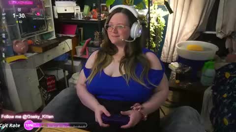 Snapshot of geeky_kitten chatting on 22, 9, 2025 Geeky Kitten Leina -  online show from 22, 9, 2025