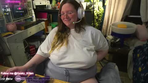 Snapshot of geeky_kitten chatting on 25, 9, 2025 Geeky Kitten Leina -  online show from 25, 9, 2025