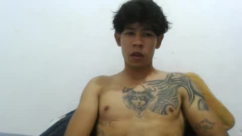 Snapshot of gekyunwasbanned chatting on 12, 10, 2025 Andrs online show from 12, 10, 2025