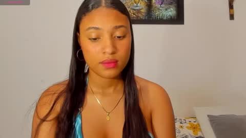 Snapshot of gema_garcia10 chatting on 19, 12, 2024 gema online show from 19, 12, 2024