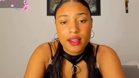 Snapshot of gema_garcia10 chatting on 20, 12, 2024 gema online show from 20, 12, 2024