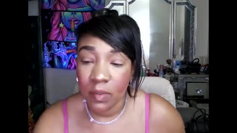 yasminepretty aka Tinasnoww69 online show from 31, 1, 2025