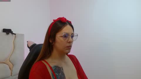 Snapshot of gemma_tay1 chatting on 28, 9, 2025 GEMA online show from 28, 9, 2025
