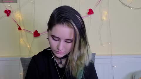 Ilona online show from 8, 11, 2025