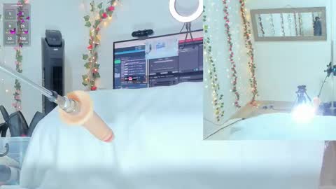 Genesis online show from 8, 11, 2025