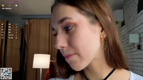 Snapshot of geniafrend chatting on 8, 10, 2025 Amely  online show from 8, 10, 2025
