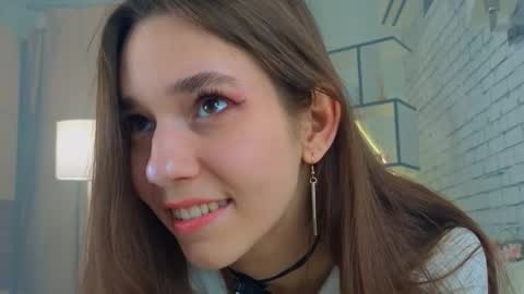 Snapshot of geniafrend chatting on 24, 10, 2025 Amely  online show from 24, 10, 2025
