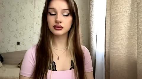 Mia online show from 24, 6, 2026