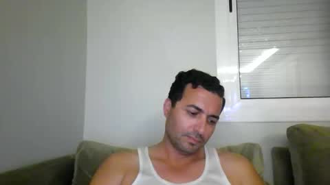 Snapshot of genteldevil chatting on 31, 10, 2025 genteldevil online show from 31, 10, 2025