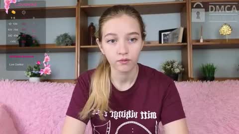 Snapshot of gentle_girls chatting on 14, 9, 2025 Ksu and Lera online show from 14, 9, 2025