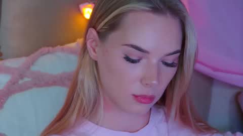 Snapshot of gentlerossi chatting on 5, 3, 2025 GentleRossi online show from 5, 3, 2025