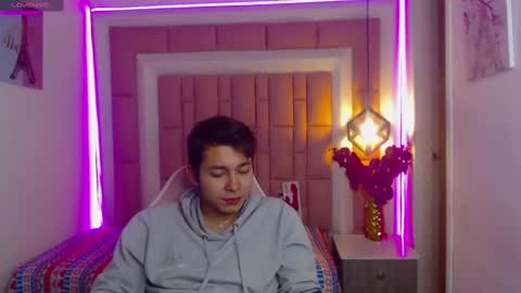 GEORGE online show from 10, 12, 2024