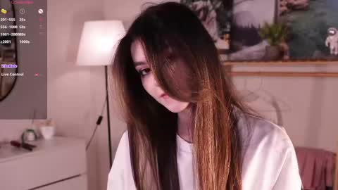 Snapshot of georgiannahearn chatting on 17, 4, 2026 May online show from 17, 4, 2026