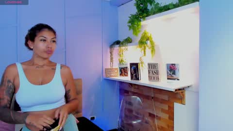 Snapshot of georgina_coule chatting on 22, 12, 2024 Georgina Coule online show from 22, 12, 2024