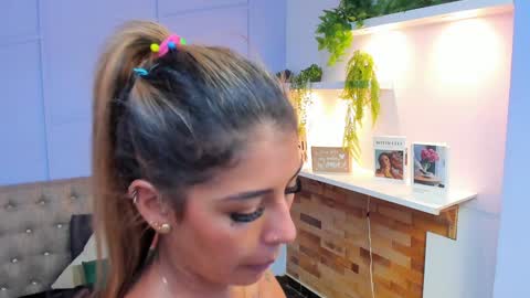 Snapshot of georgina_coule chatting on 28, 1, 2025 Georgina Coule online show from 28, 1, 2025