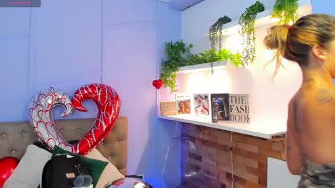 Snapshot of georgina_coule chatting on 17, 2, 2025 Georgina Coule online show from 17, 2, 2025