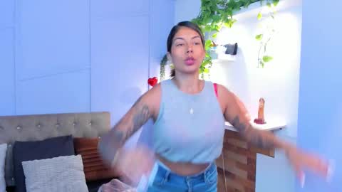 Snapshot of georgina_coule chatting on 21, 10, 2025 Georgina Coule online show from 21, 10, 2025