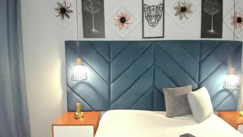 Snapshot of georgina_sensuelle chatting on 4, 4, 2026 Georgina online show from 4, 4, 2026