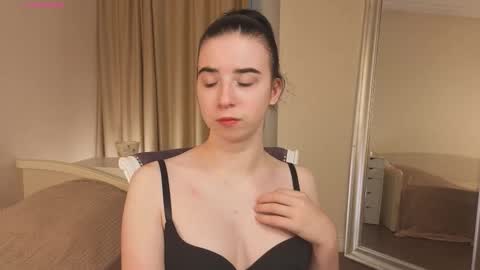 My name is Kelly online show from 18, 10, 2025