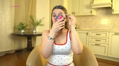 My name is Kelly online show from 23, 11, 2025