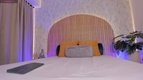 Kendal  online show from 10, 9, 2025