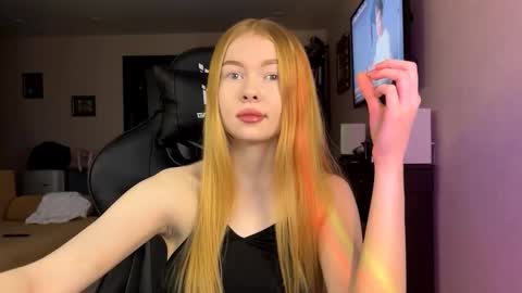 Snapshot of gerishingleton chatting on 13, 11, 2025 Amelia online show from 13, 11, 2025