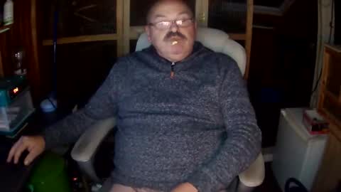 Snapshot of germany_50 chatting on 10, 10, 2025 germany_50 online show from 10, 10, 2025