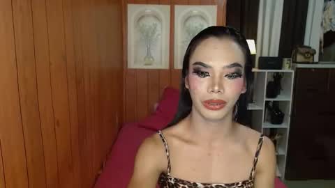 Snapshot of gerogoussidney chatting on 16, 11, 2025 Sidneymorens online show from 16, 11, 2025