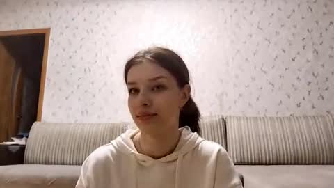 Elly online show from 25, 6, 2026