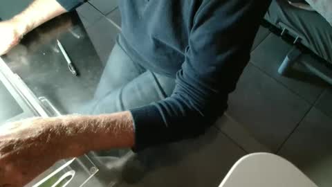 Snapshot of gesiur chatting on 16, 9, 2025 geo online show from 16, 9, 2025