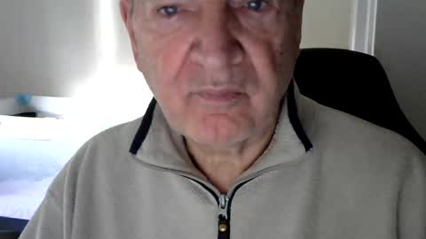 Snapshot of gh1952ma chatting on 22, 12, 2024 Gisse online show from 22, 12, 2024