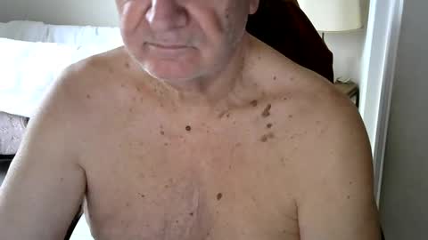 Snapshot of gh1952ma chatting on 5, 2, 2025 Gisse online show from 5, 2, 2025